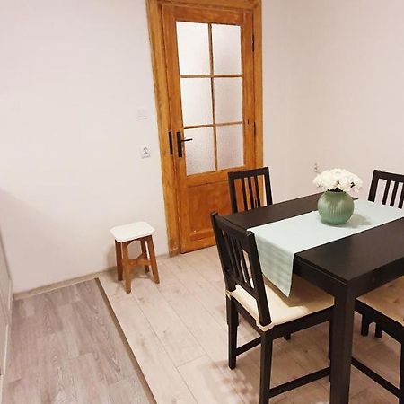 Separated Kitchen, Fast Internet Aleja 3 Maja 2M80 Varsovia Exterior foto